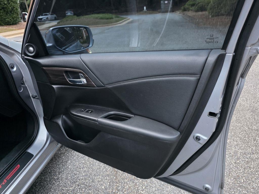 Honda Accord EX-L Sedan CVT w/ Honda Sensing 2016