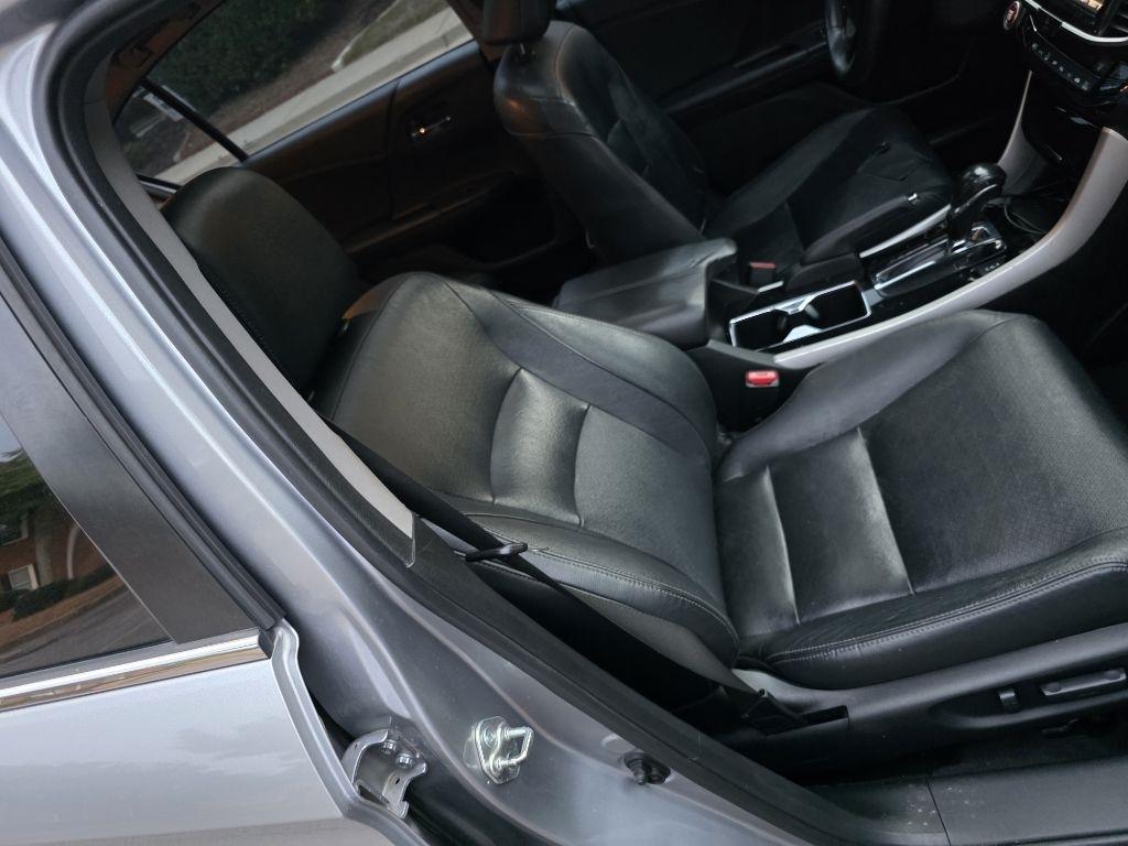 Honda Accord EX-L Sedan CVT w/ Honda Sensing 2016