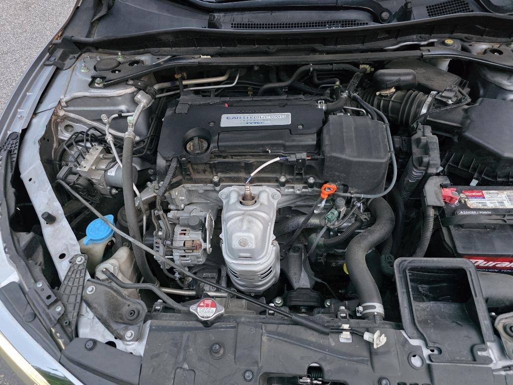 Honda Accord EX-L Sedan CVT w/ Honda Sensing 2016