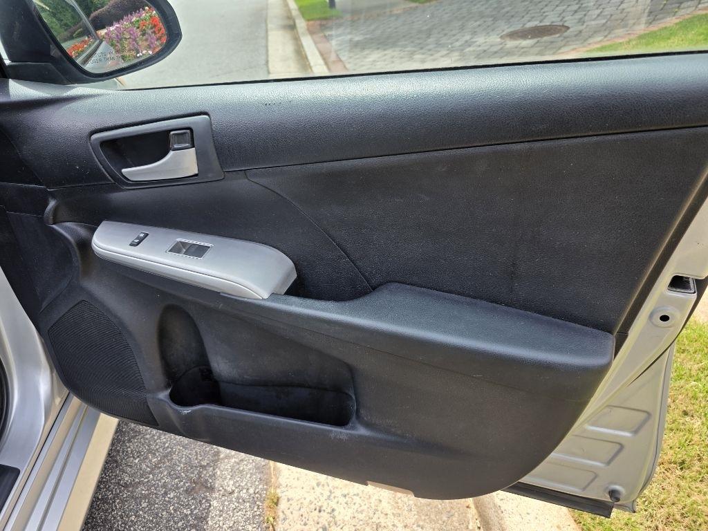 Toyota Camry SE 2012