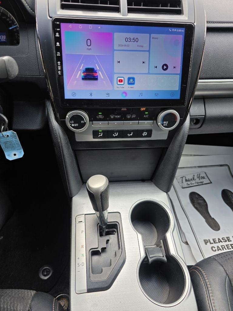 Toyota Camry SE 2012