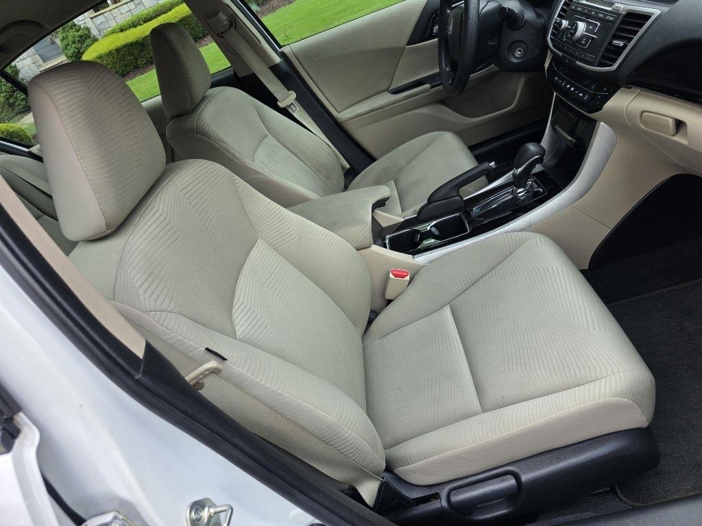 Honda Accord LX Sedan CVT 2016
