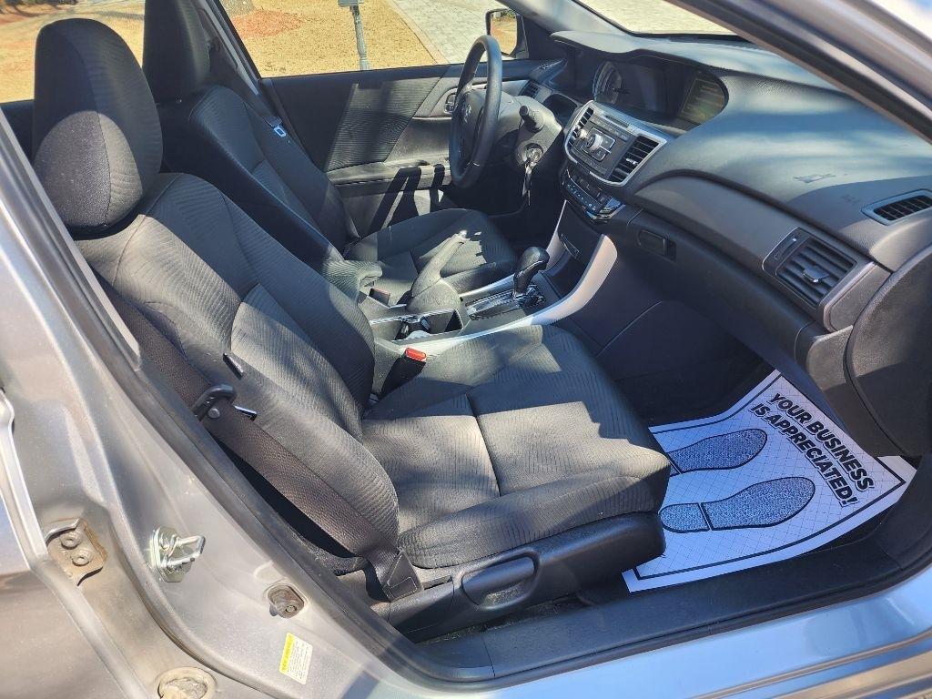 Honda Accord LX Sedan CVT 2015
