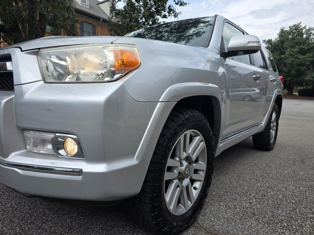 Toyota 4Runner SR5 4WD 2011