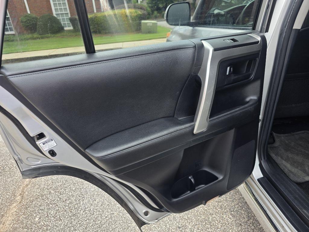 Toyota 4Runner SR5 4WD 2011