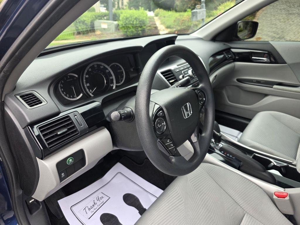 Honda Accord LX Sedan CVT 2016