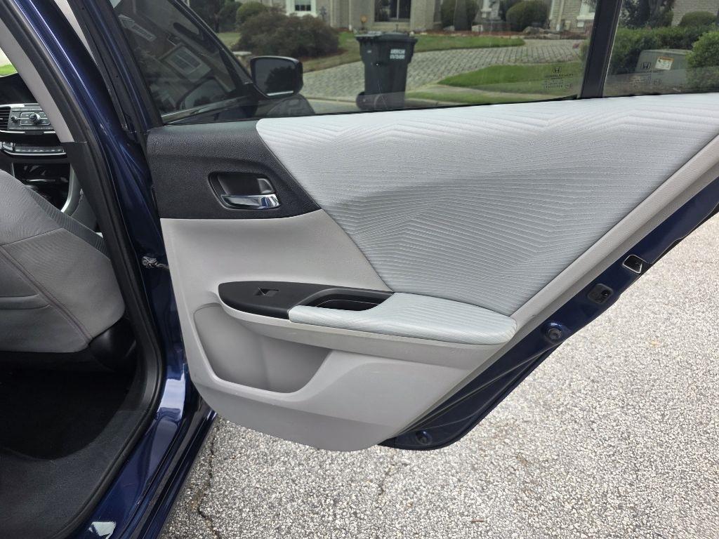 Honda Accord LX Sedan CVT 2016