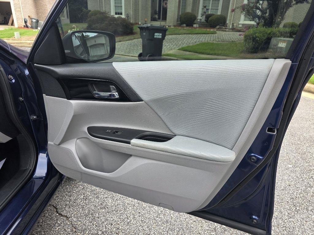 Honda Accord LX Sedan CVT 2016