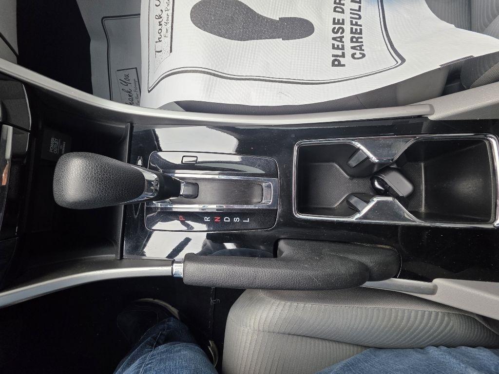 Honda Accord LX Sedan CVT 2016