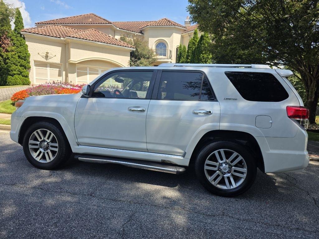 Toyota 4Runner SR5 2WD 2011