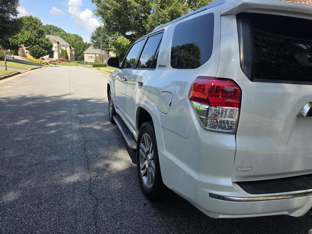 Toyota 4Runner SR5 2WD 2011