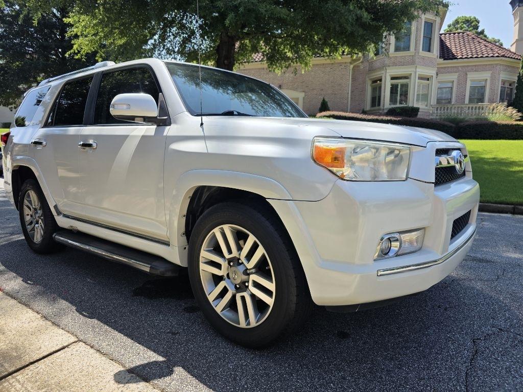 Toyota 4Runner SR5 2WD 2011