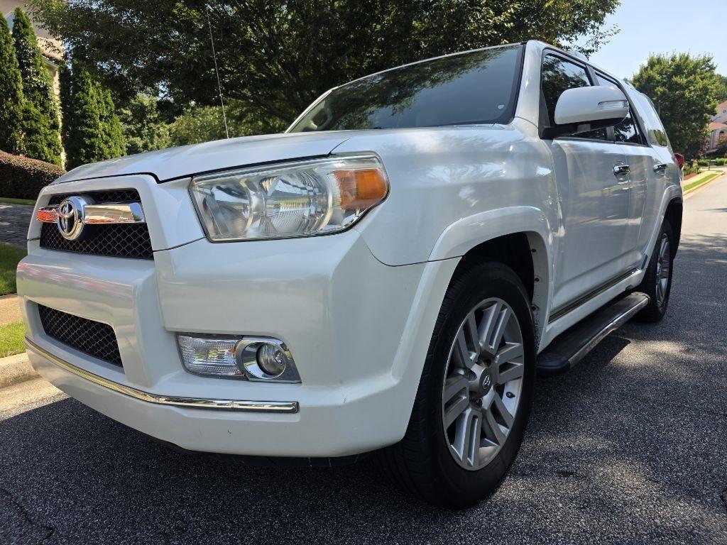 Toyota 4Runner SR5 2WD 2011