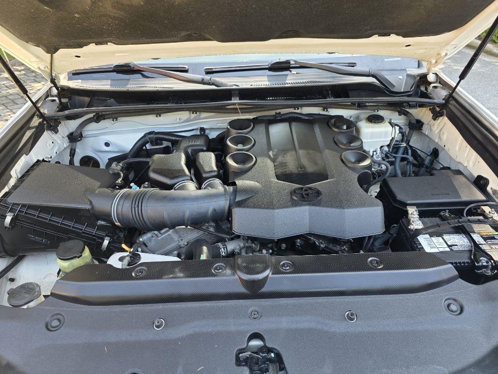 Toyota 4Runner SR5 2WD 2011