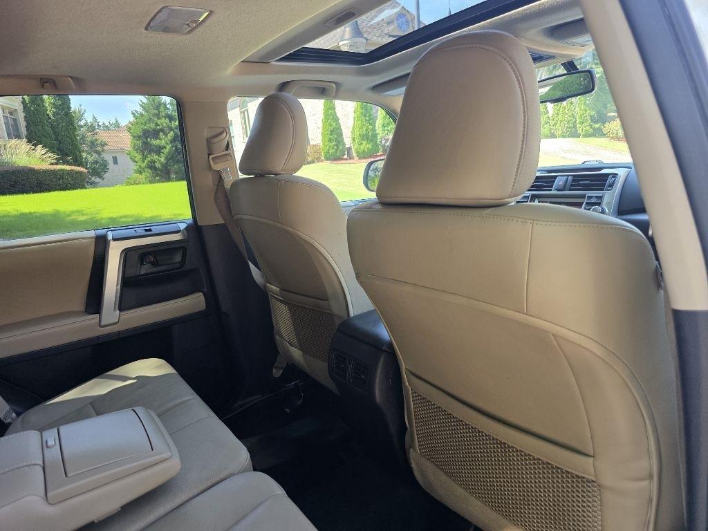 Toyota 4Runner SR5 2WD 2011