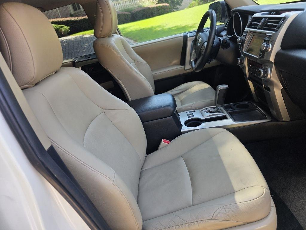 Toyota 4Runner SR5 2WD 2011