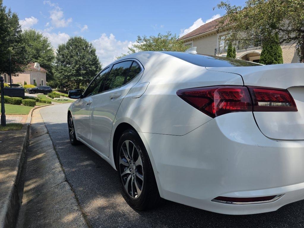 Acura TLX Base 2.4L 2017