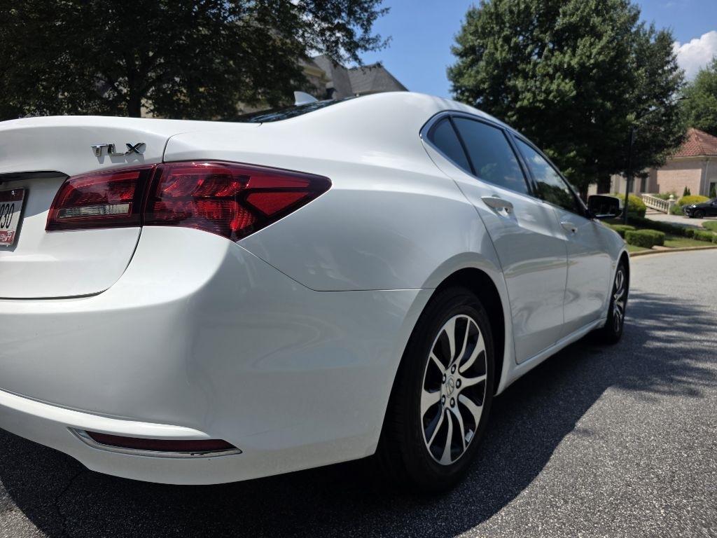 Acura TLX Base 2.4L 2017
