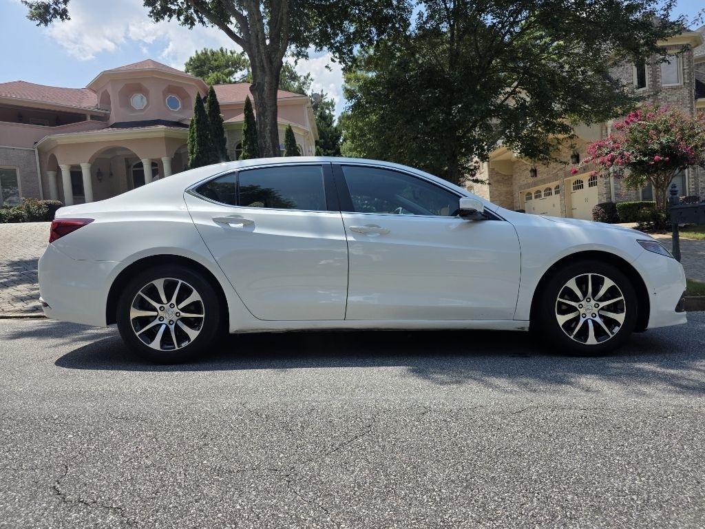 Acura TLX Base 2.4L 2017