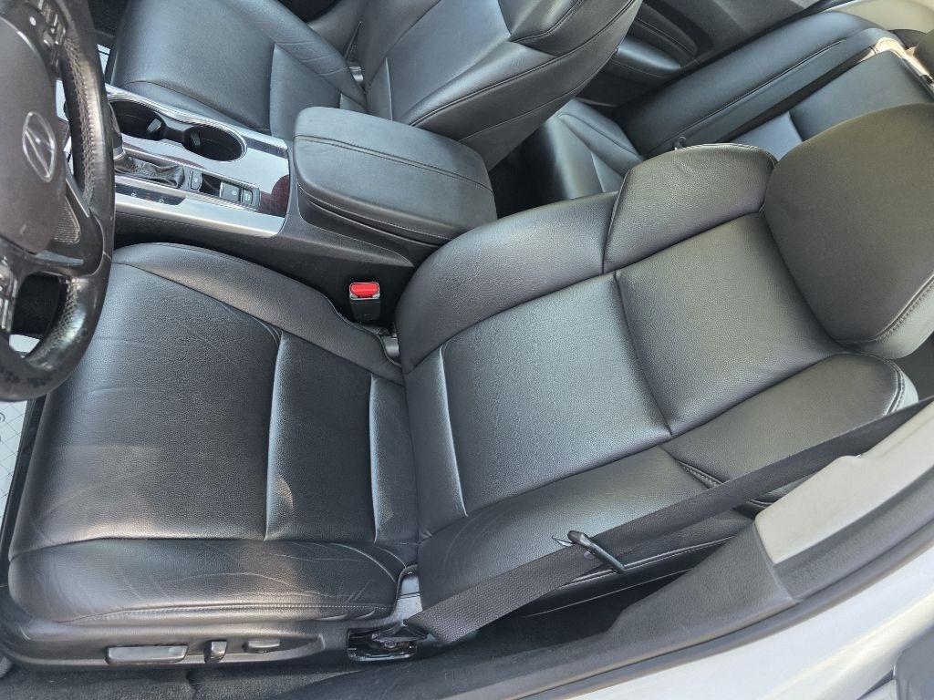 Acura TLX Base 2.4L 2017