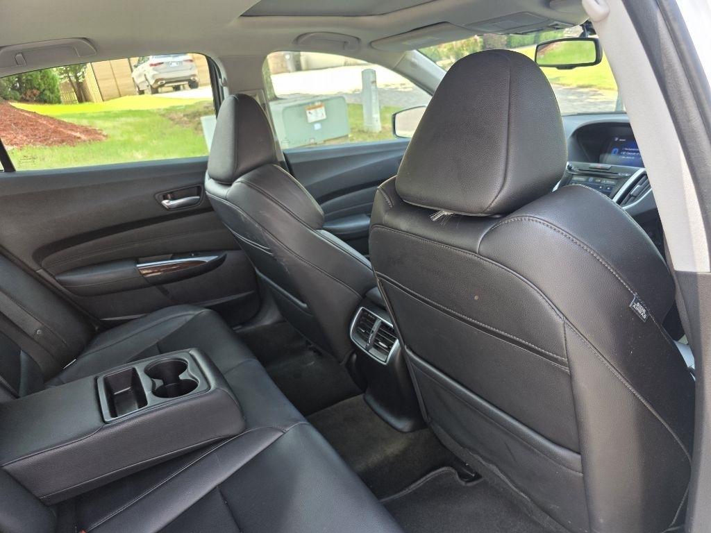 Acura TLX Base 2.4L 2017