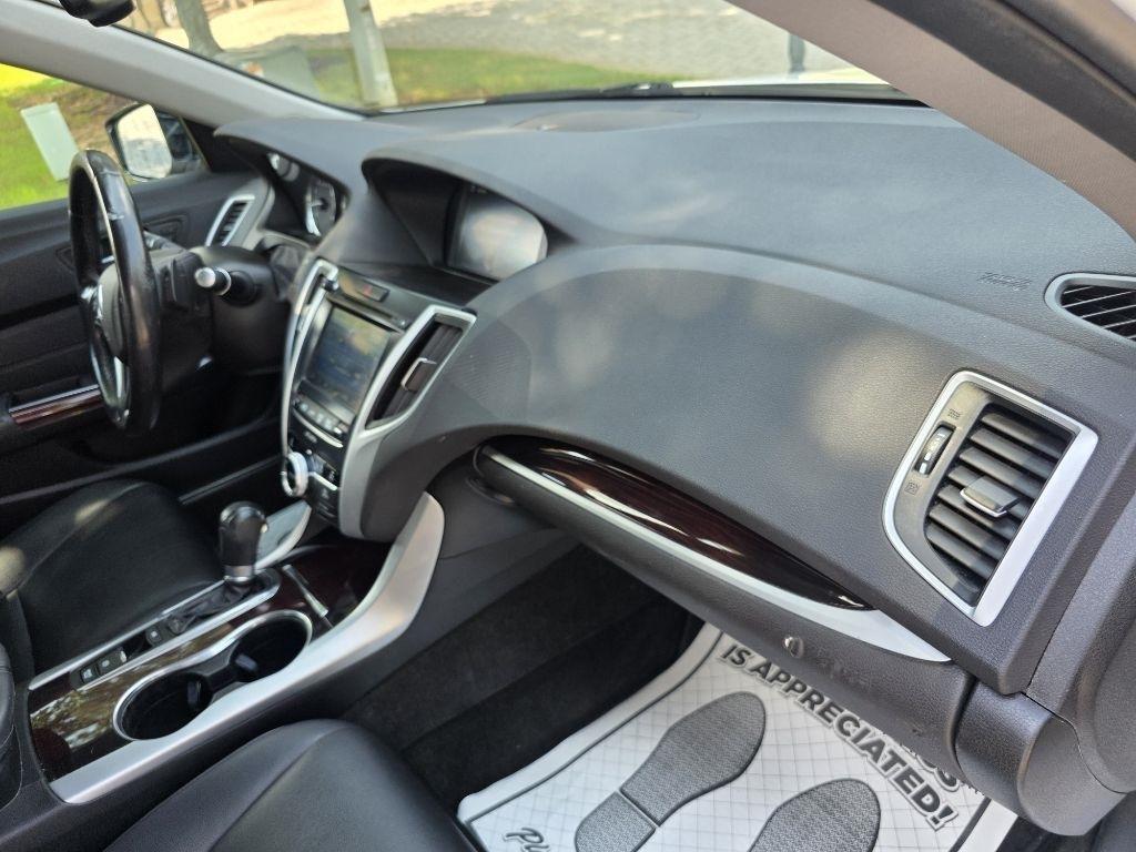 Acura TLX Base 2.4L 2017