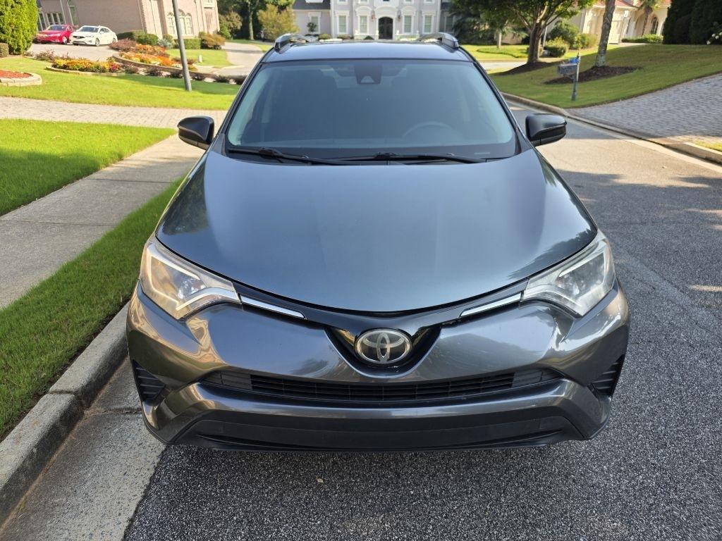 Toyota RAV4 LE FWD 2018
