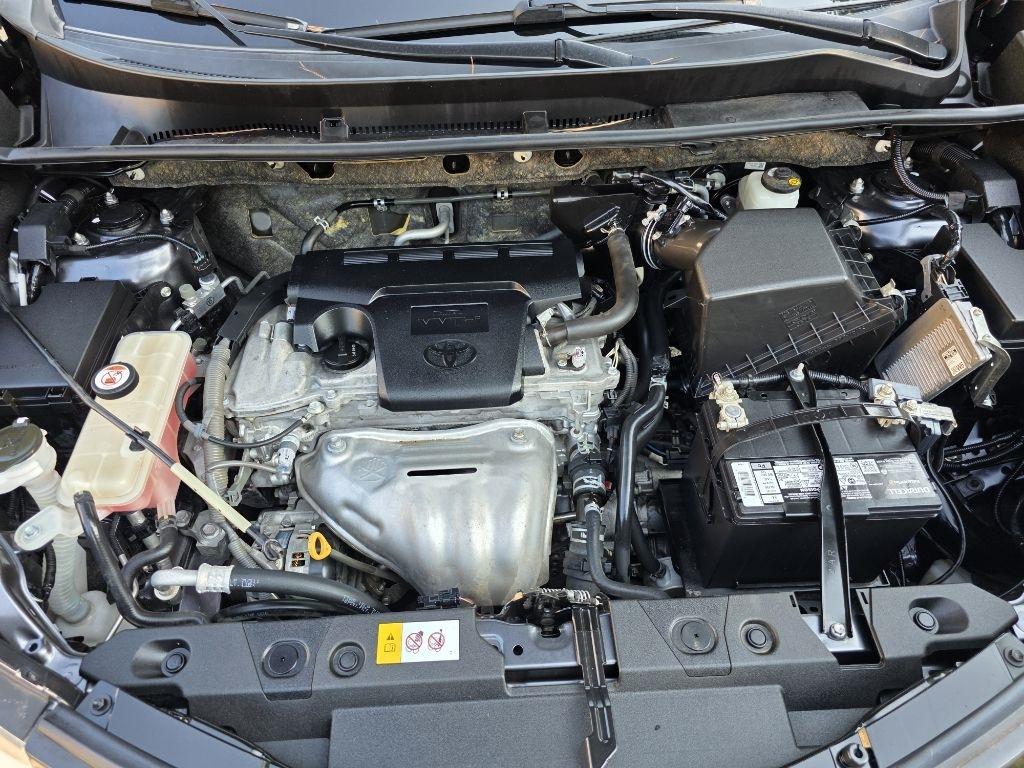 Toyota RAV4 LE FWD 2018