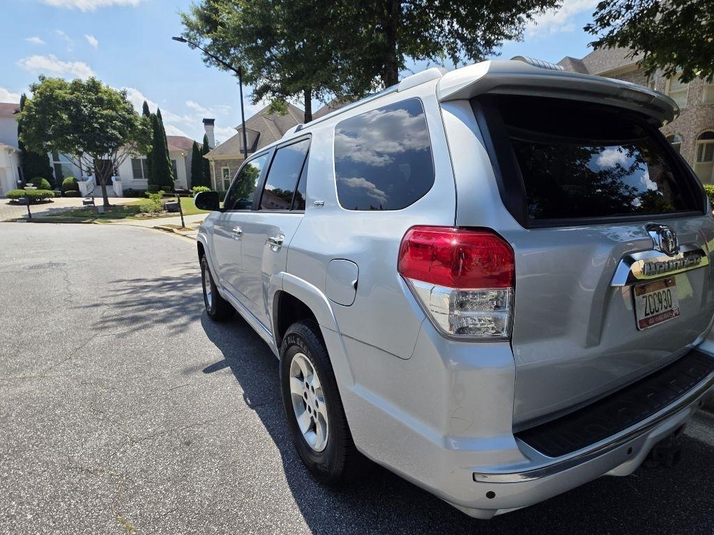 Toyota 4Runner SR5 2WD 2012