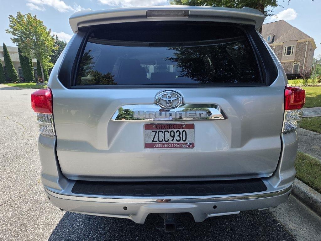 Toyota 4Runner SR5 2WD 2012