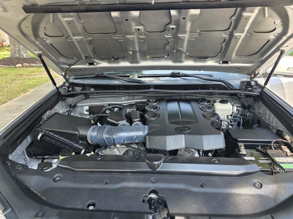 Toyota 4Runner SR5 2WD 2012