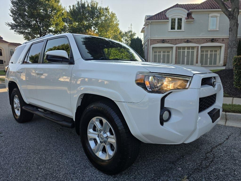 Toyota 4Runner SR5 2WD 2015