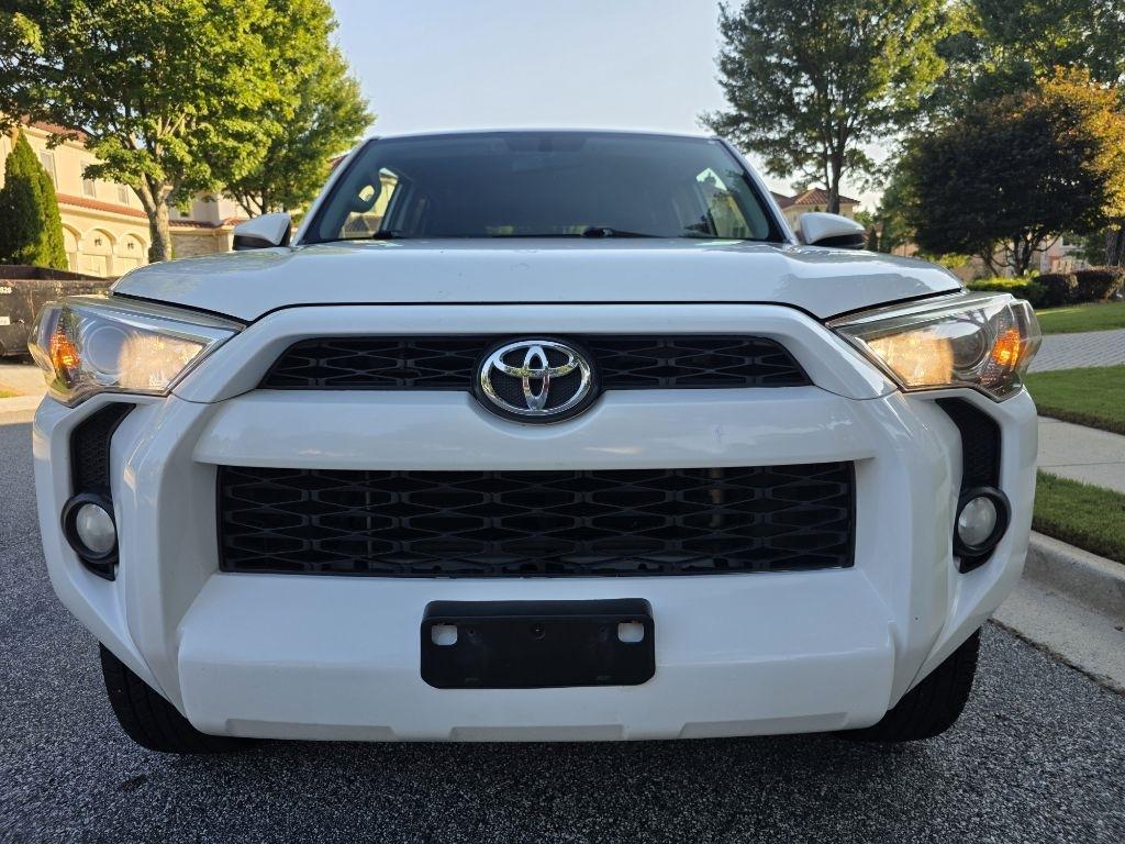 Toyota 4Runner SR5 2WD 2015