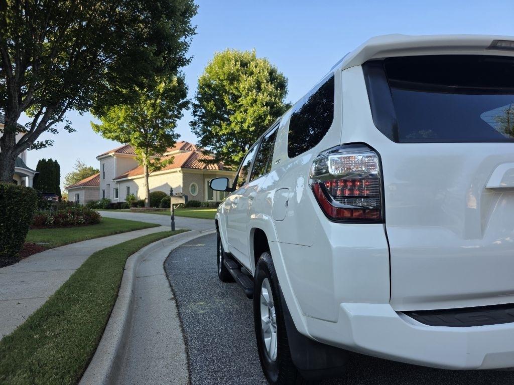 Toyota 4Runner SR5 2WD 2015