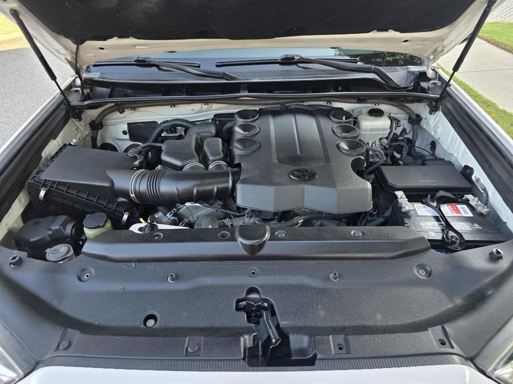 Toyota 4Runner SR5 2WD 2015