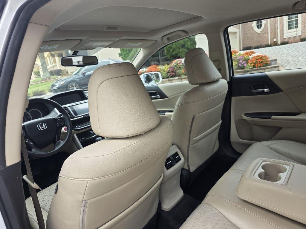 Honda Accord EX-L Sedan CVT 2016