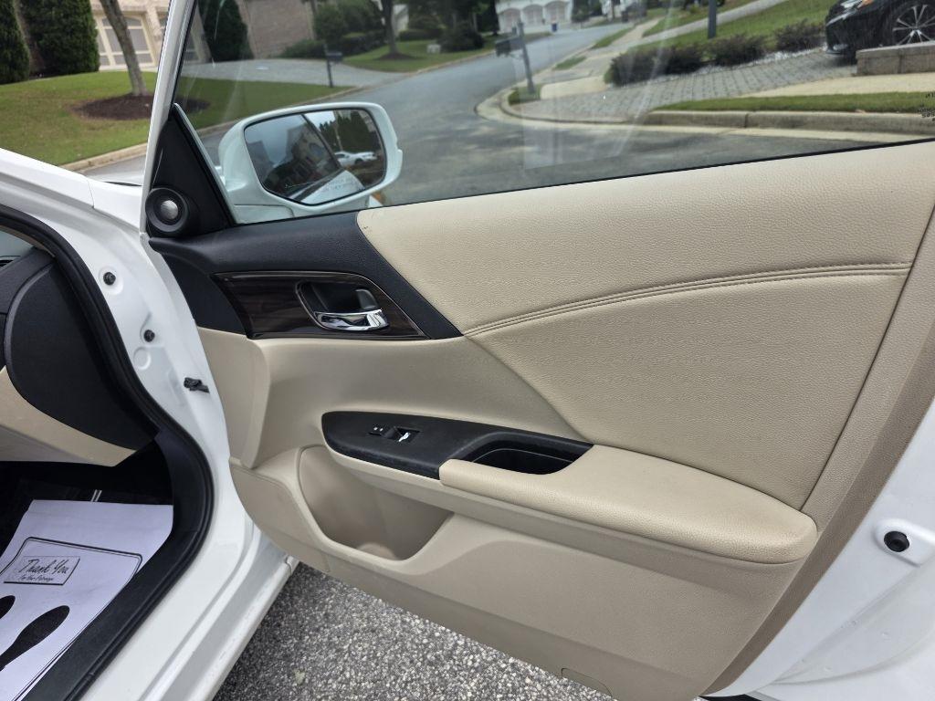 Honda Accord EX-L Sedan CVT 2016