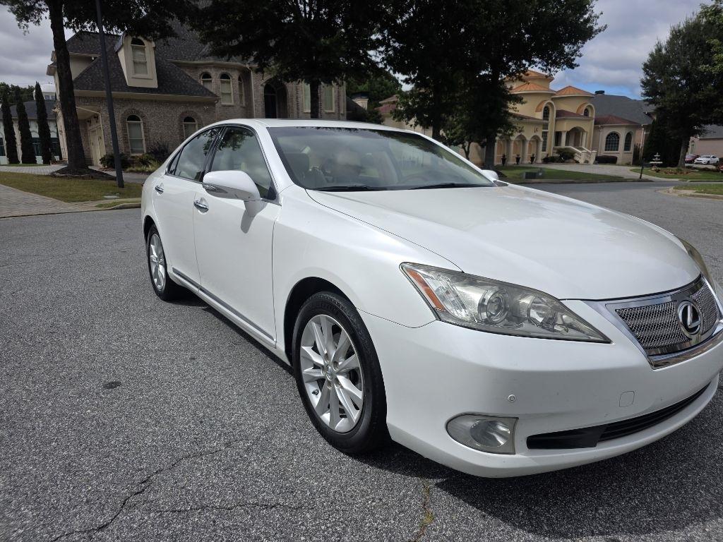 Lexus ES 350 Sedan 2011