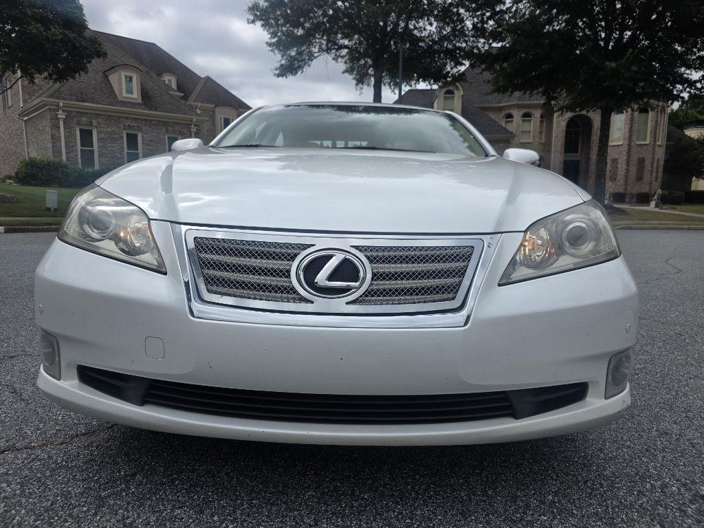Lexus ES 350 Sedan 2011