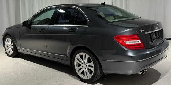 Mercedes-Benz C-Class C300 4MATIC Sport Sedan 2013 Mercedes-Benz C-Class C300 4MATIC Sport Sedan 2013