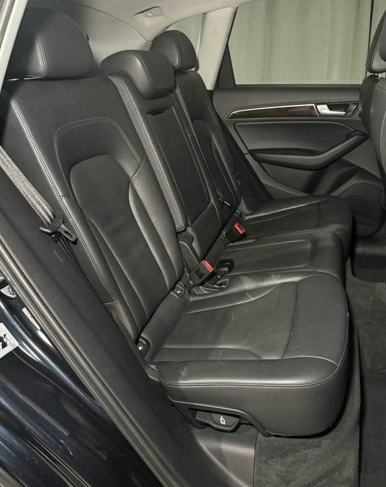 Audi Q5 2.0 quattro Premium 2013 Audi Q5 2.0 quattro Premium 2013