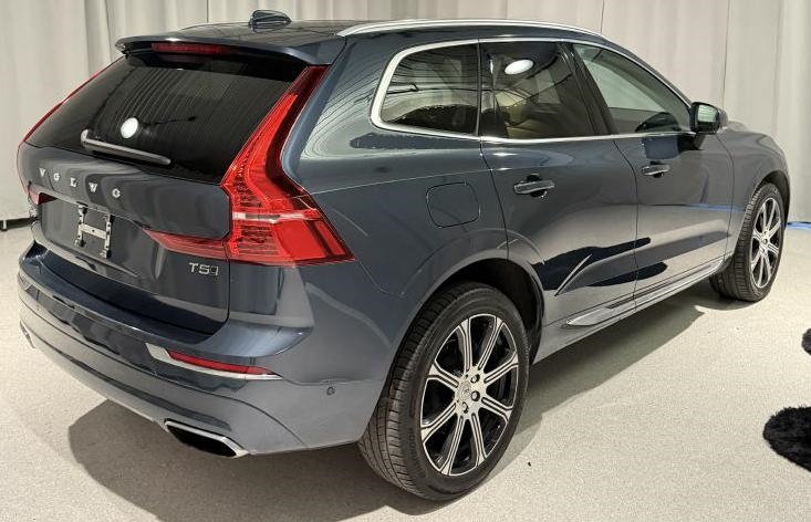 2021 Volvo XC60 T5 Inscription photo 3