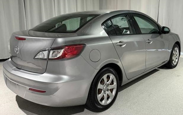 Mazda MAZDA3 i Sport 4-Door 2012