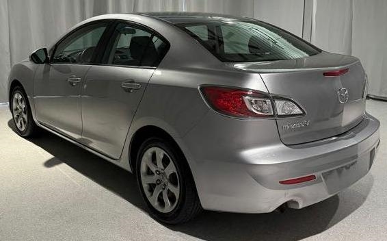 Mazda MAZDA3 i Sport 4-Door 2012