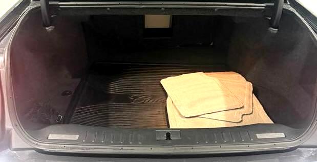 Cadillac DTS Luxury 2010