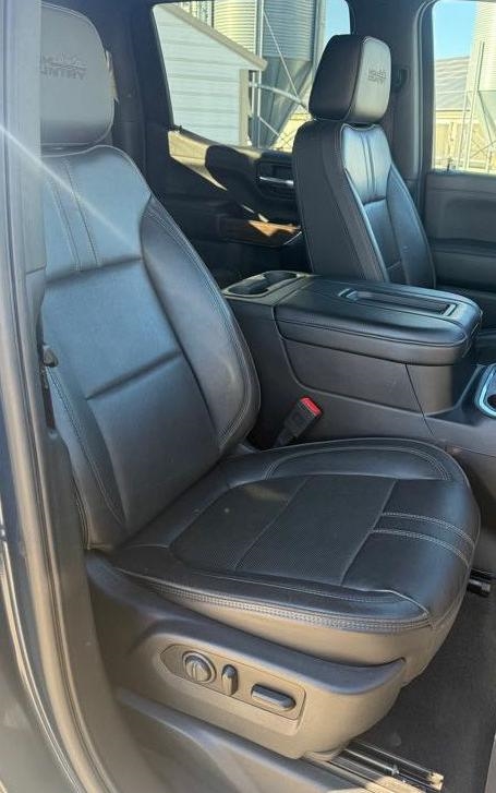 Chevrolet Silverado 1500 High Country Crew Cab Long Box 4WD 2020