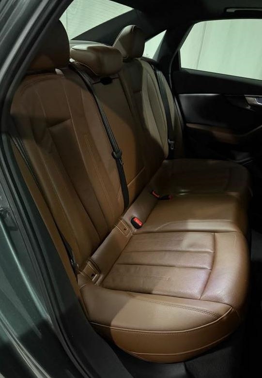 Audi A4 2.0T Premium Plus quattro Sedan 2017