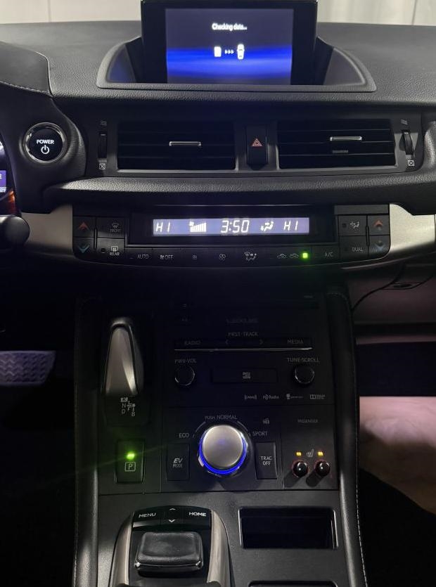 Lexus CT 200h Base 2015