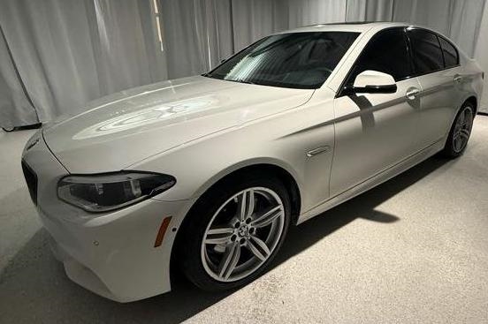 BMW 5-Series 550i xDrive 2014