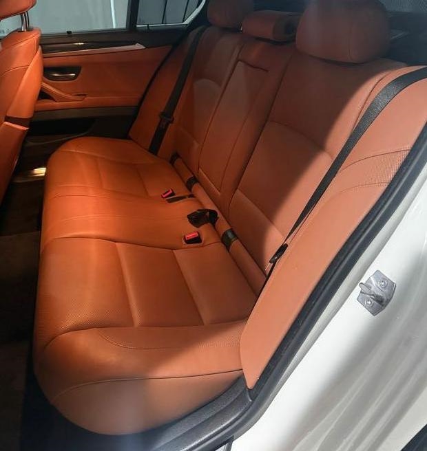 BMW 5-Series 550i xDrive 2014